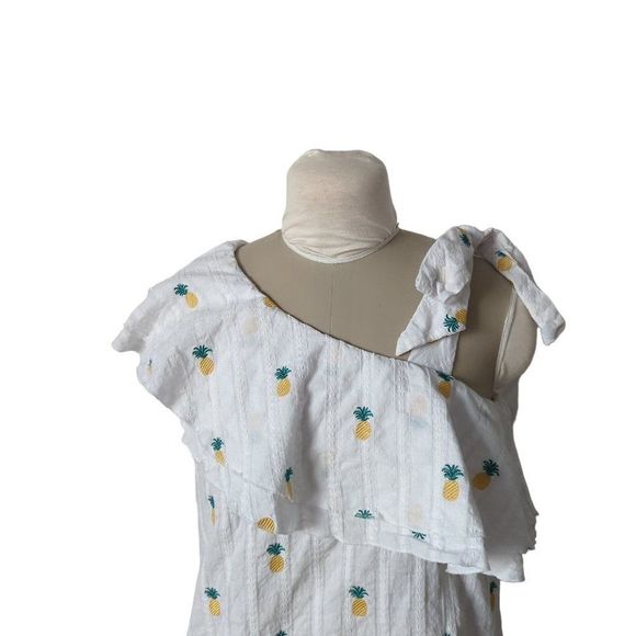 Buffalo  David Bitton Pina Colada Pineapple Embroidered Asymmetrical Top - Picture 5 of 5